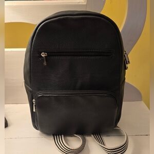 Thirty-One Boutique Backpack Black Beauty Pebble Retired